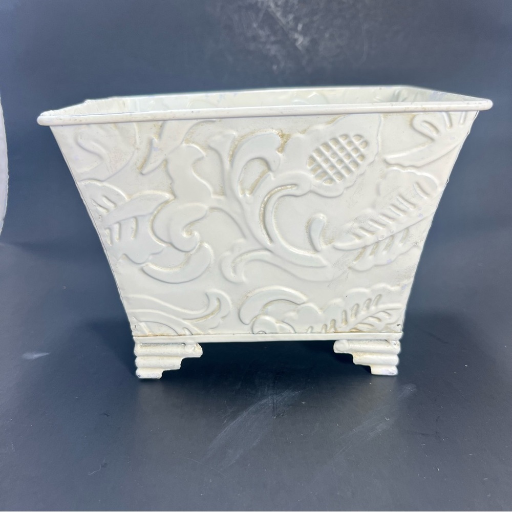 White Embossed Planter